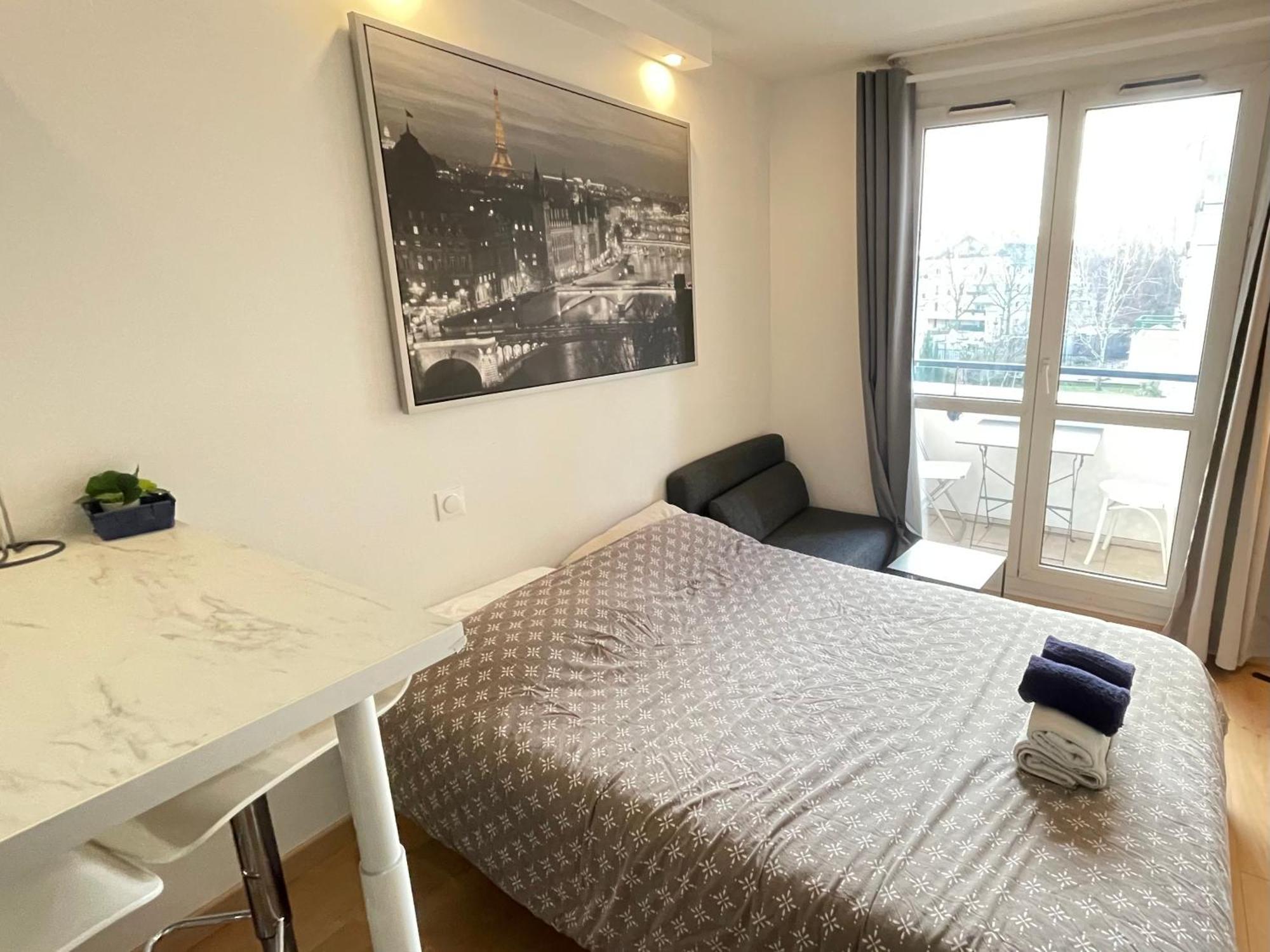 Exclusive Private Apartment By Warilco - Pleyel 25 M2 - A 1 Minute De La Station Metro Carrefour Pleyel Сен-Дені Екстер'єр фото