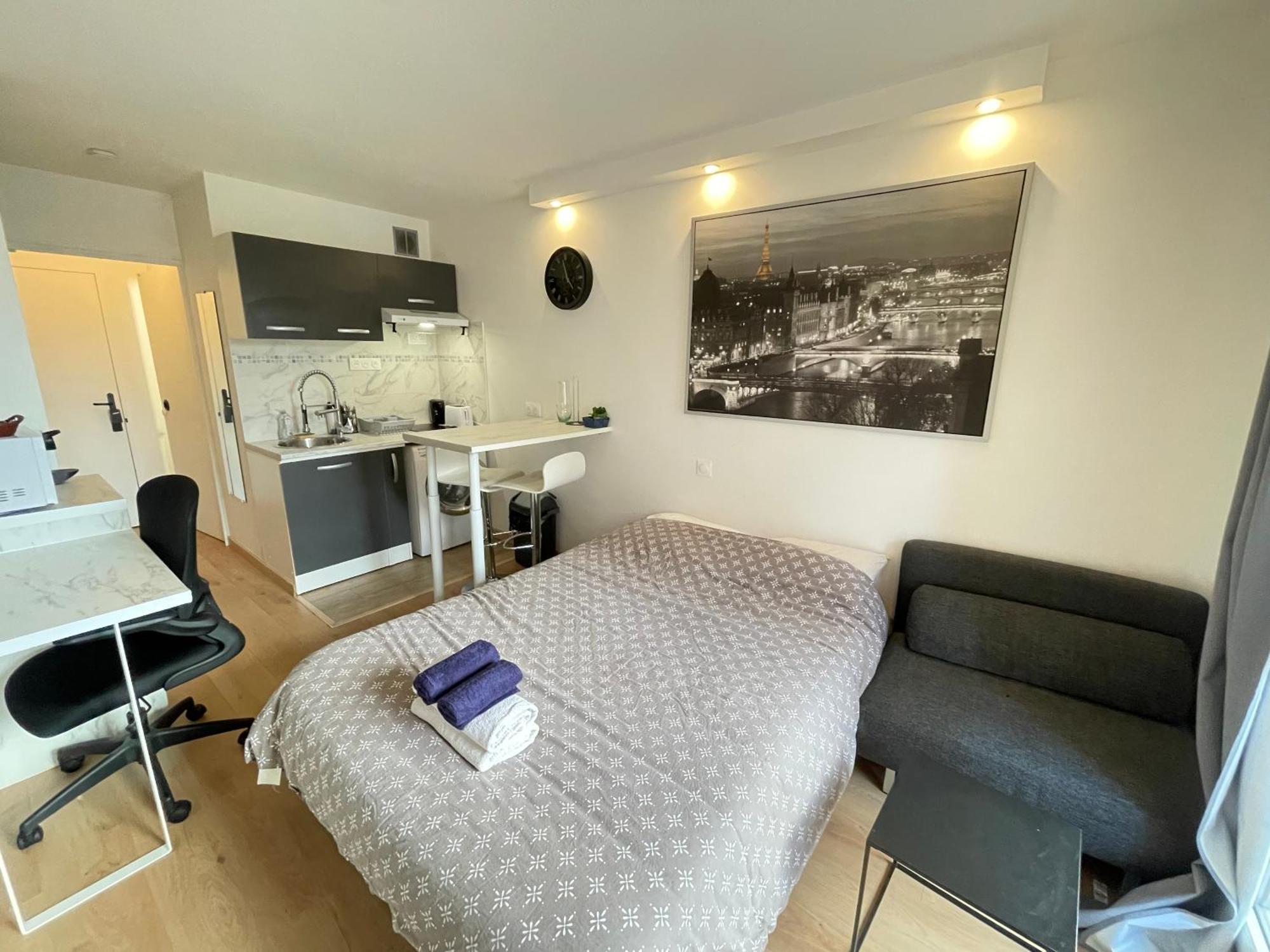 Exclusive Private Apartment By Warilco - Pleyel 25 M2 - A 1 Minute De La Station Metro Carrefour Pleyel Сен-Дені Екстер'єр фото